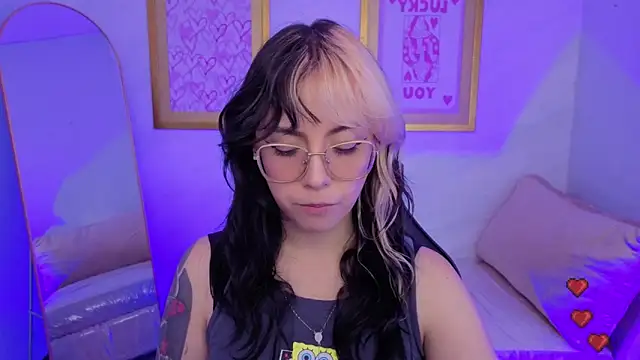 Hela v online show from 17, 2, 2026