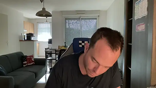 Funnyjul31 online show from 9, 3, 2025