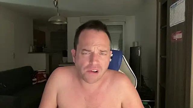 Funnyjul31 online show from 11, 3, 2025