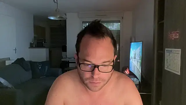 Funnyjul31 online show from 8, 5, 2026