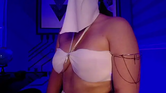 Snapshot of LeilaRasi chatting on 1, 2, 2025 LeilaRasi online show from 1, 2, 2025