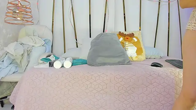 violet gray  online show from 27, 11, 2025