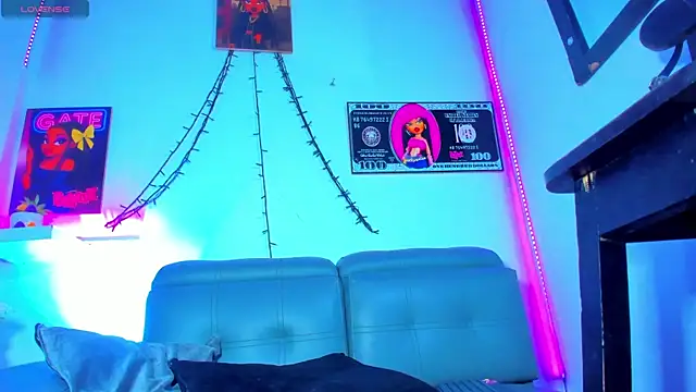 Snapshot of Cherry_splash chatting on 3, 7, 2026 Cherry splash online show from 3, 7, 2026