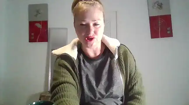 Luzia-Sal online show from 12, 2, 2025