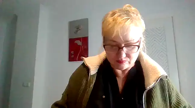 Luzia-Sal online show from 5, 3, 2025