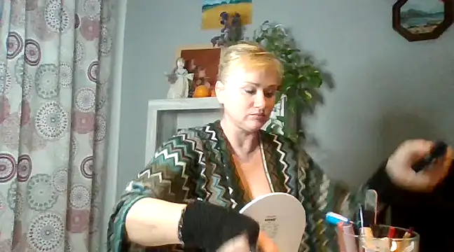 Luzia-Sal online show from 8, 3, 2025