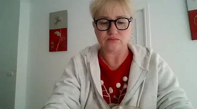 Luzia-Sal online show from 22, 3, 2025