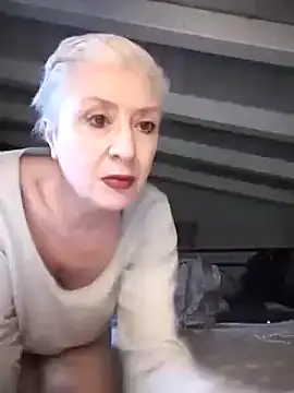 Snapshot of divinaerotica chatting on 22, 2, 2025 divinaerotica online show from 22, 2, 2025