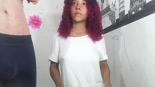 Snapshot of Lola-Pretty chatting on 4, 3, 2025 Lola-Pretty online show from 4, 3, 2025