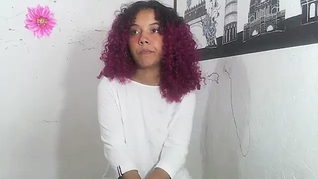 Snapshot of Lola-Pretty chatting on 13, 3, 2025 Lola-Pretty online show from 13, 3, 2025