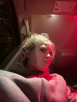 Snapshot of kcmo1010 chatting on 22, 12, 2025 kcmo1010 online show from 22, 12, 2025