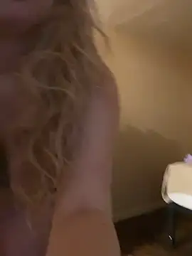 Snapshot of kcmo1010 chatting on 9, 1, 2026 kcmo1010 online show from 9, 1, 2026