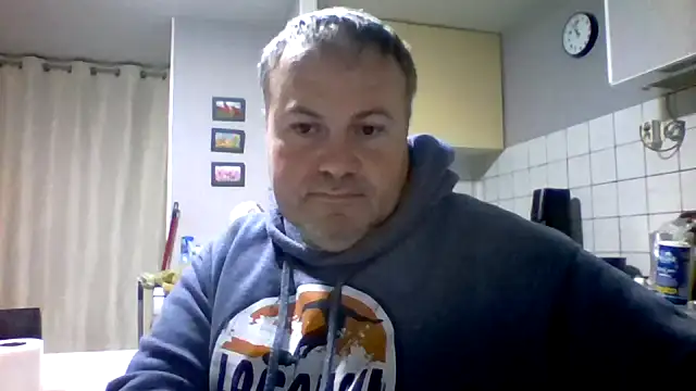 Snapshot of Pourleplasirs chatting on 14, 11, 2025 Pourleplasirs online show from 14, 11, 2025