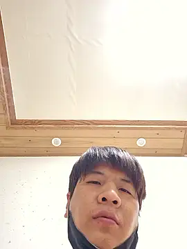 Snapshot of Tyyyggjju chatting on 31, 10, 2025 Tyyyggjju online show from 31, 10, 2025