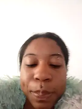 Snapshot of Zaira_Rose_ chatting on 10, 10, 2025 Zaira Rose online show from 10, 10, 2025