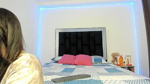 victoriacolin online show from 22, 3, 2025