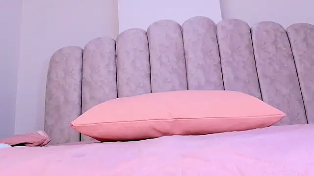 sharlott miller online show from 9, 1, 2026