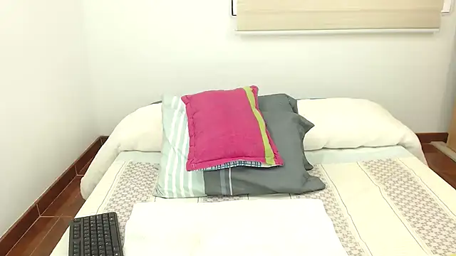 picaes8 online show from 19, 11, 2025