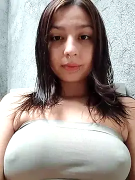 Snapshot of Maiden-Hot chatting on 27, 4, 2026 Maiden-Hot online show from 27, 4, 2026