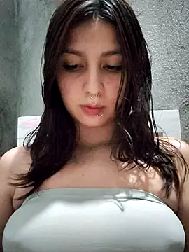Snapshot of Maiden-Hot chatting on 27, 5, 2026 Maiden-Hot online show from 27, 5, 2026