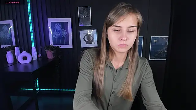 CharmBianca online show from 8, 2, 2025