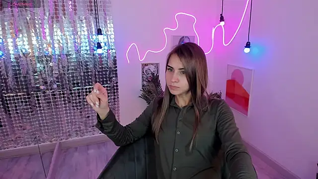 CharmBianca online show from 9, 2, 2025