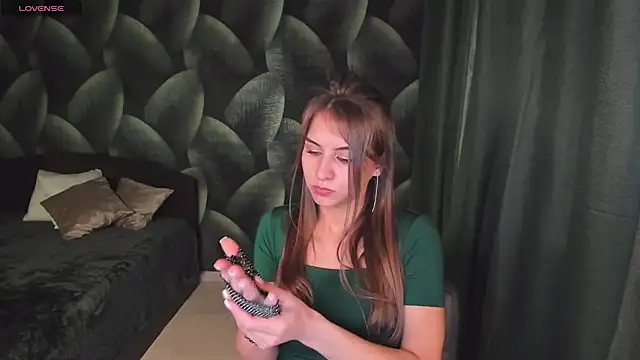 CharmBianca online show from 6, 3, 2025