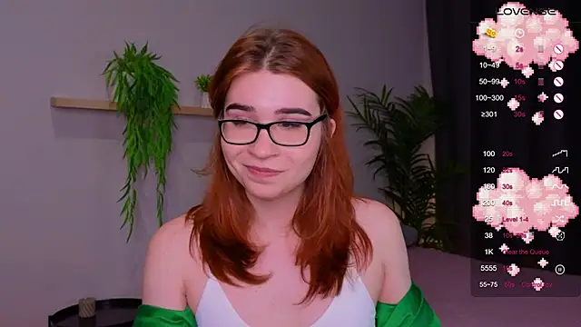 Snapshot of Anncouette_ chatting on 8, 2, 2025 Anncouette online show from 8, 2, 2025