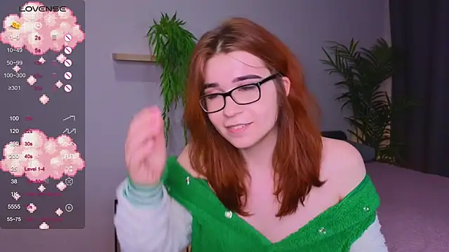 Snapshot of Anncouette_ chatting on 8, 2, 2025 Anncouette online show from 8, 2, 2025