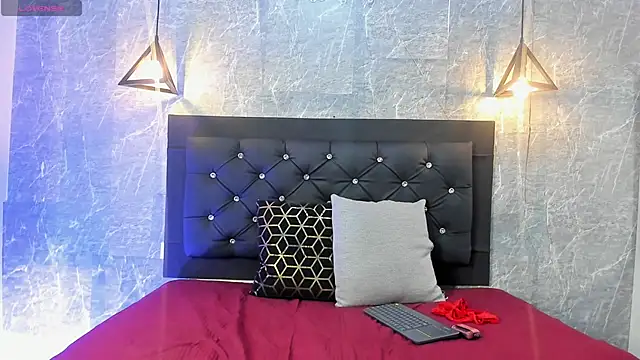 emberhodson online show from 11, 11, 2025