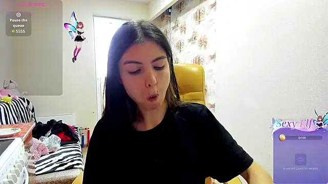 Snapshot of ErlinaBuoy chatting on 17, 7, 2026 ErlinaBuoy online show from 17, 7, 2026