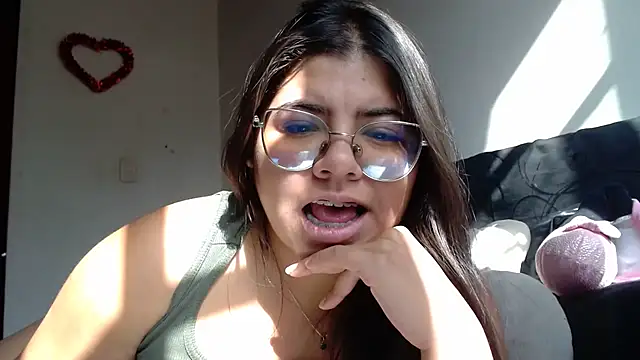 viccky vick online show from 23, 10, 2025