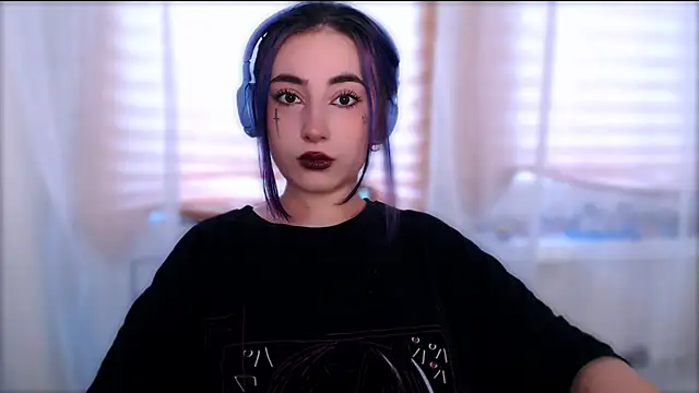 purplewitch online show from 16, 11, 2025