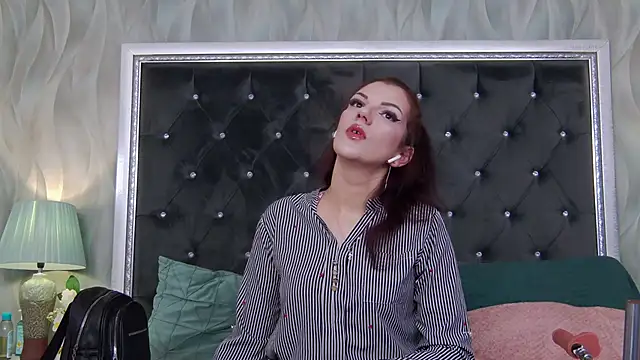 Snapshot of LissaAnn chatting on 26, 2, 2026 LissaAnn online show from 26, 2, 2026