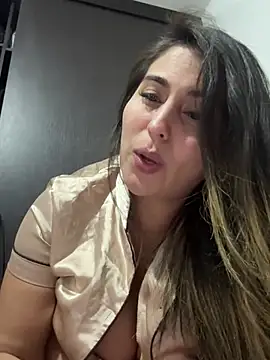 Snapshot of dulcehot_1502 chatting on 11, 3, 2025 dulcehot 1502 online show from 11, 3, 2025