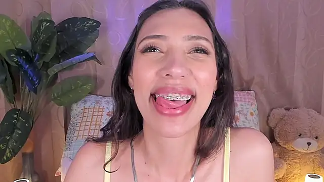 Miss veronicaa2 online show from 10, 7, 2026