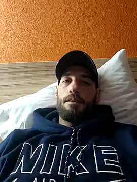 Snapshot of enzo4586 chatting on 29, 1, 2025 enzo4586 online show from 29, 1, 2025