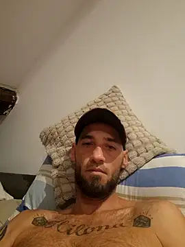 Snapshot of enzo4586 chatting on 8, 8, 2026 enzo4586 online show from 8, 8, 2026