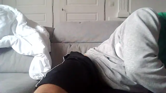 Snapshot of Zer_oki chatting on 24, 9, 2025 Zer oki online show from 24, 9, 2025