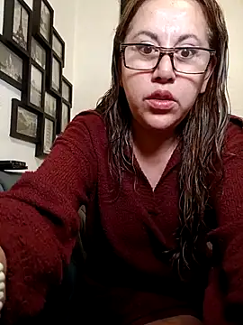 Snapshot of MirandaLatinaLovely chatting on 8, 7, 2026 MirandaLatinaLovely online show from 8, 7, 2026