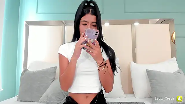 eva roseee online show from 23, 9, 2025