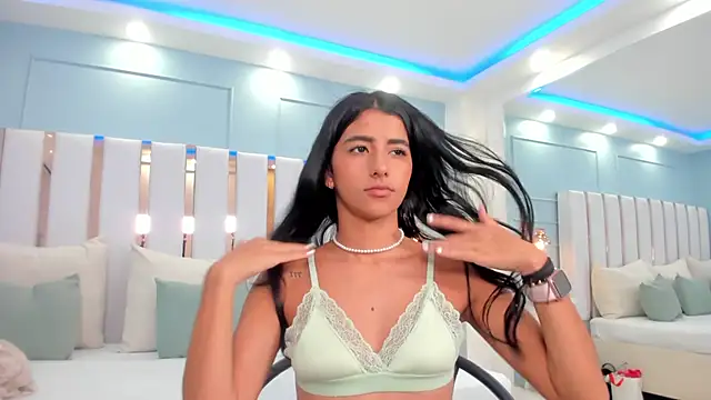 eva roseee online show from 17, 10, 2025