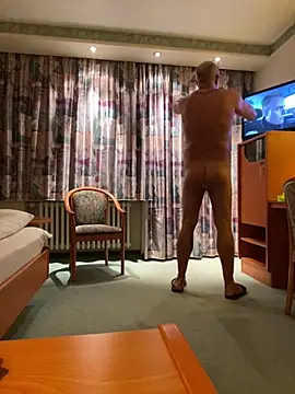 Snapshot of BOOTS chatting on 11, 12, 2024 BOOTS online show from 11, 12, 2024