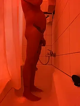 Snapshot of BOOTS chatting on 13, 11, 2025 BOOTS online show from 13, 11, 2025