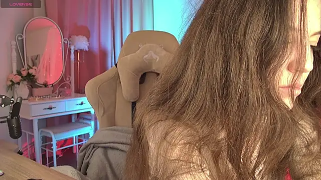 MilaStoyne online show from 27, 11, 2025