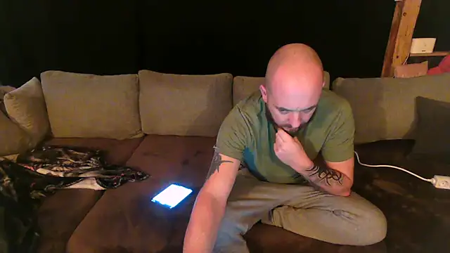 Snapshot of Chester_2006 chatting on 5, 2, 2025 Chester 2006 online show from 5, 2, 2025