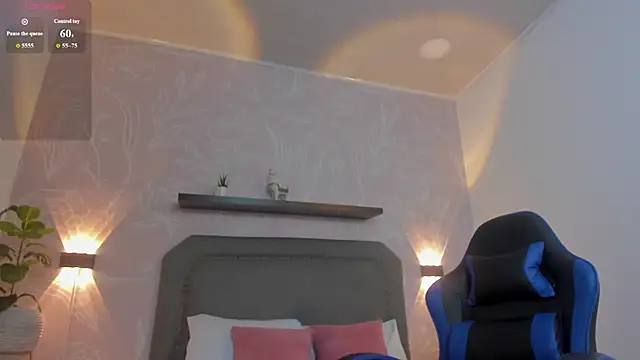 Snapshot of alessia_leroy chatting on 8, 4, 2026 alessia leroy online show from 8, 4, 2026