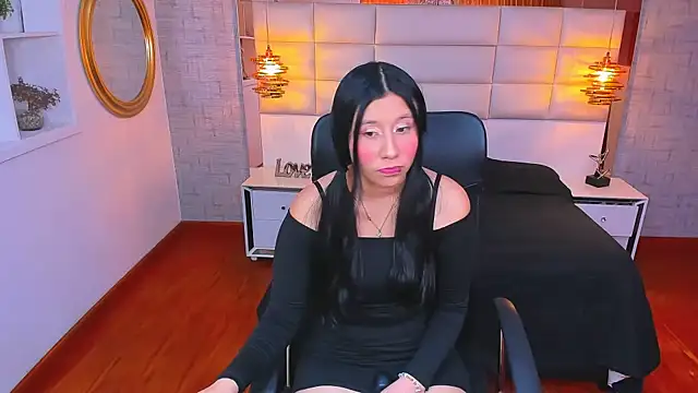 Nohemi louse online show from 13, 3, 2026