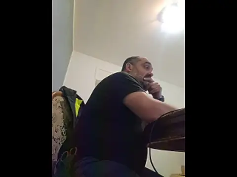 Snapshot of fuocovivo4 chatting on 5, 3, 2026 fuocovivo4 online show from 5, 3, 2026