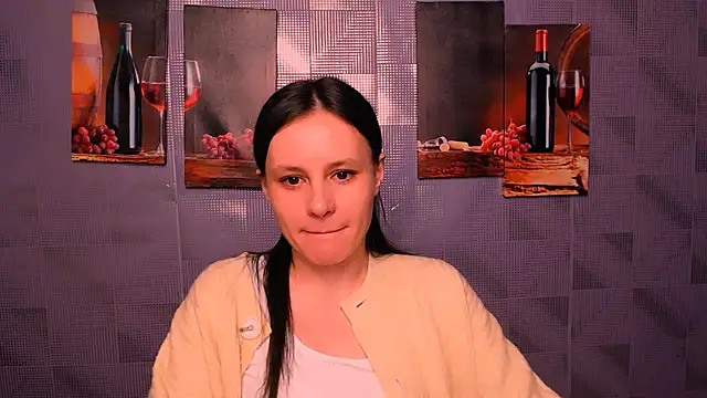 Snapshot of ValeriaHeart_ chatting on 5, 2, 2025 ValeriaHeart online show from 5, 2, 2025